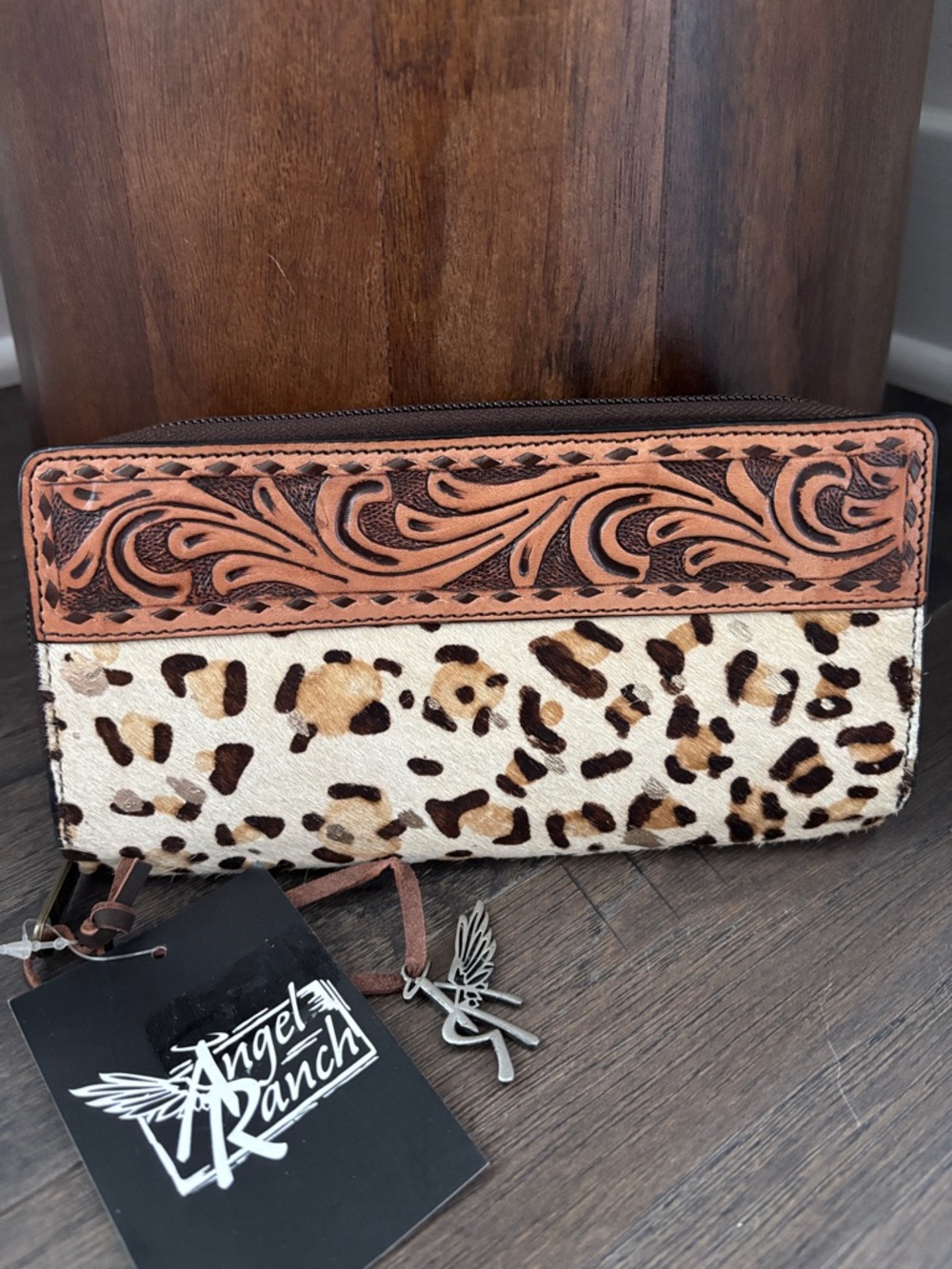 Angel Ranch Genuine Leather,Hair Hide zip/snap top,14 card,ID,checkbook,zip coin